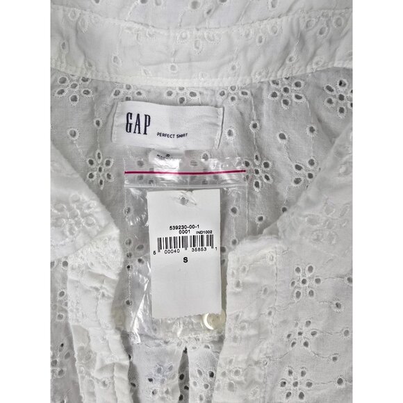 New Gap White Long Sleeve Eyelet Top Size S - Picture 3 of 6